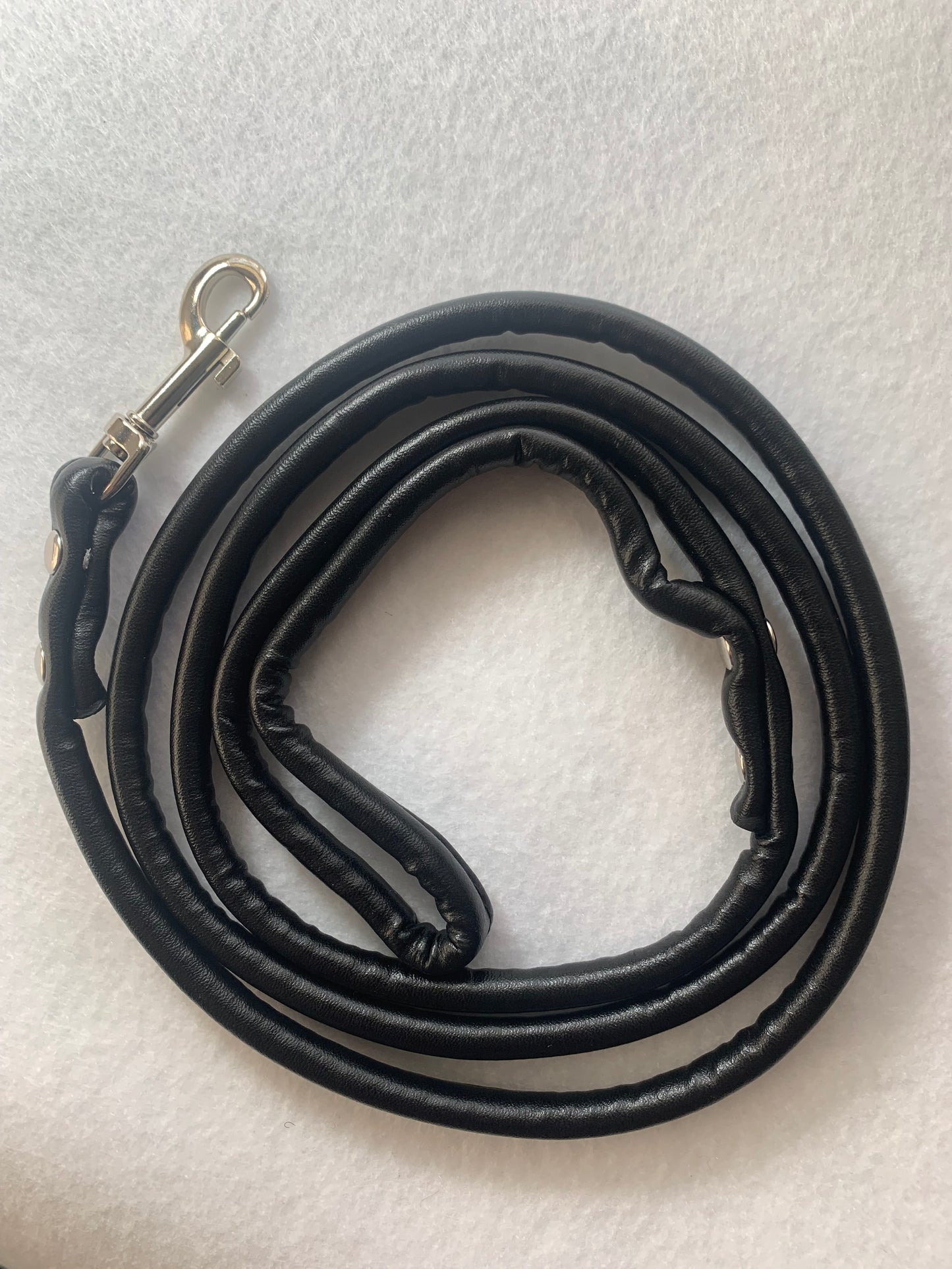 Flocksuit Leash Adapter and Optional Leash